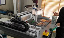 Máquina CNC para corte de vidro